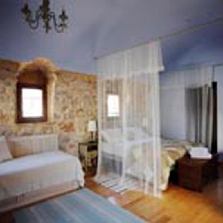 Traditional Hotel Ianthe Véssa Esterno foto