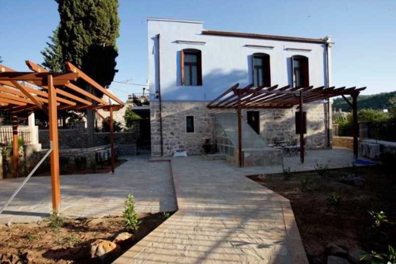 Traditional Hotel Ianthe Véssa Esterno foto