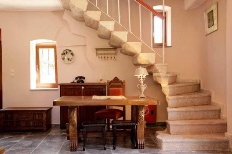 Traditional Hotel Ianthe Véssa Esterno foto