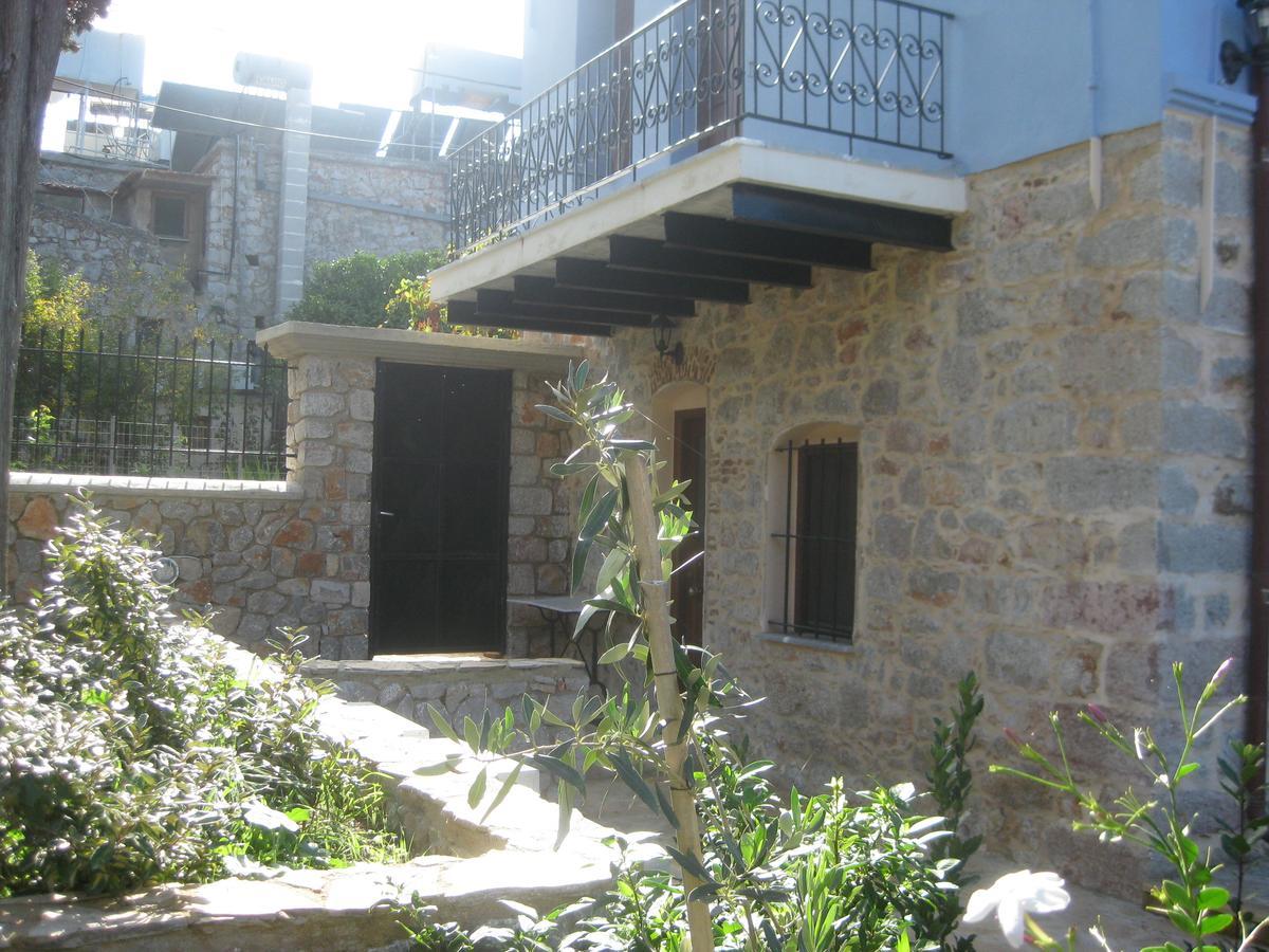 Traditional Hotel Ianthe Véssa Esterno foto