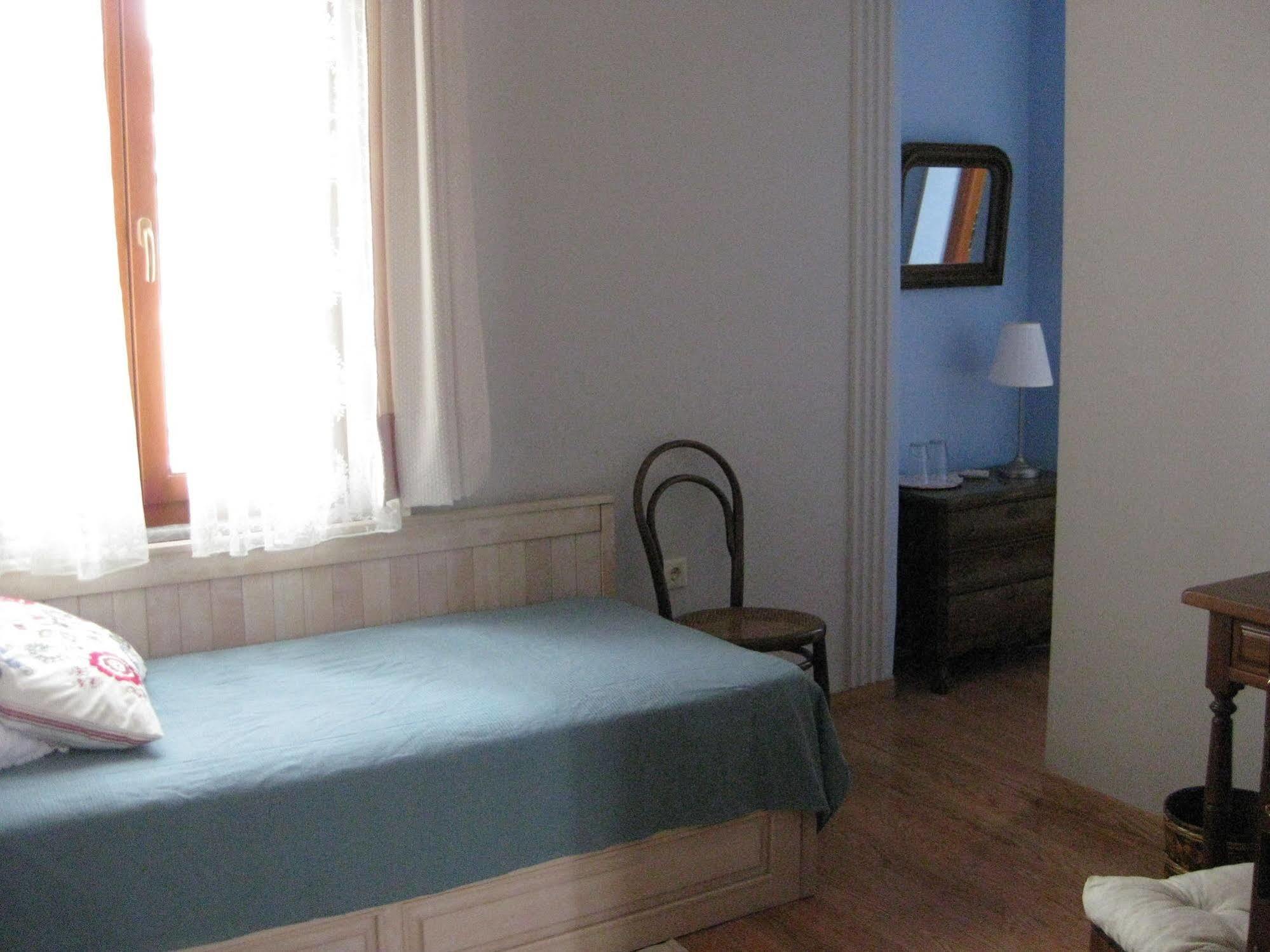 Traditional Hotel Ianthe Véssa Esterno foto