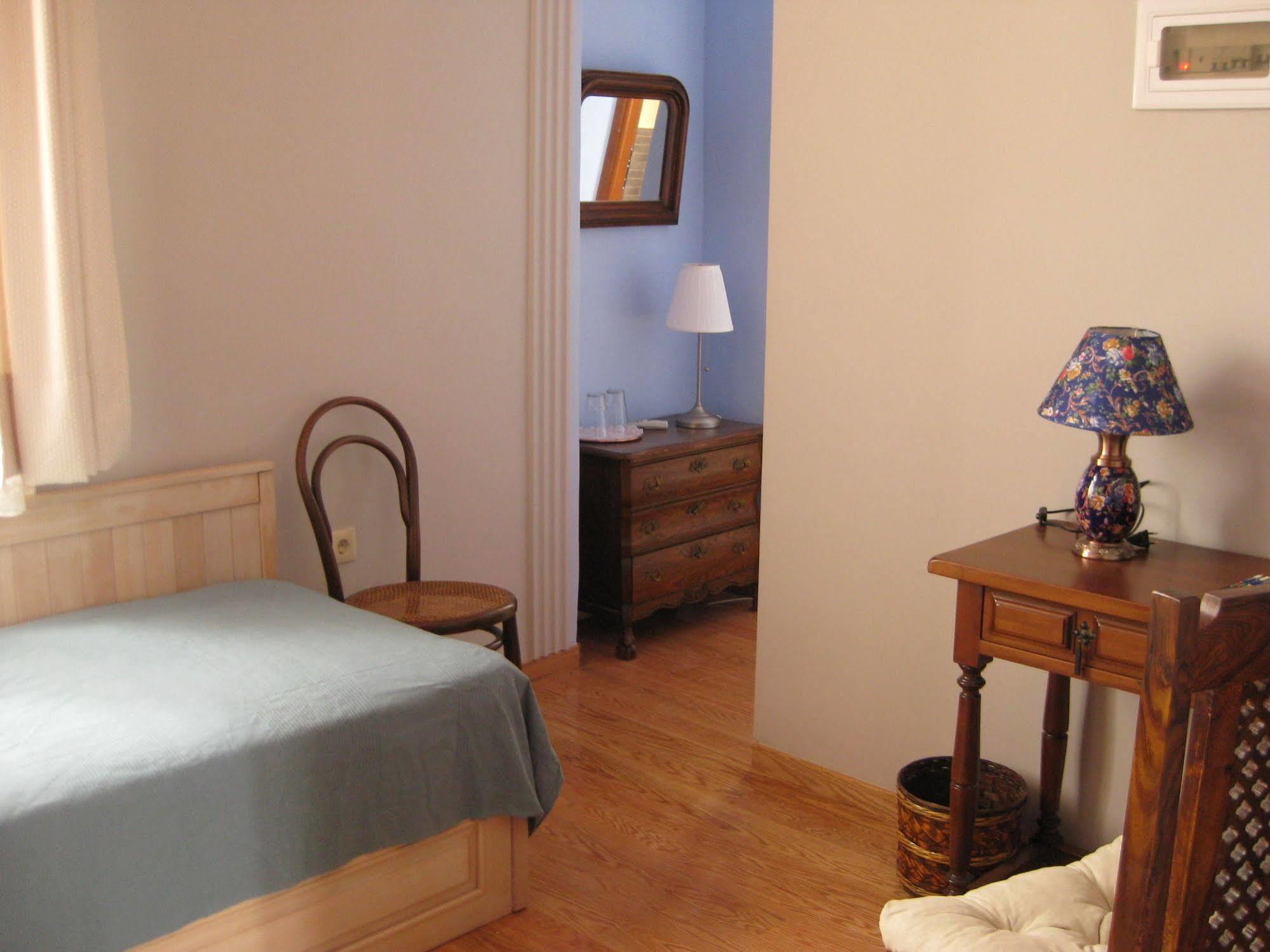 Traditional Hotel Ianthe Véssa Esterno foto