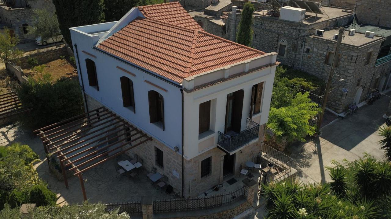 Traditional Hotel Ianthe Véssa Esterno foto